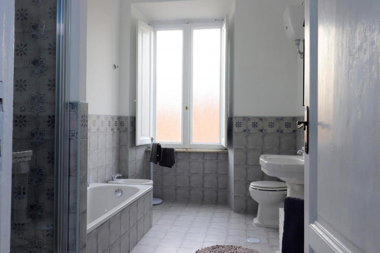 רומא Trevi Grand Blu Suite B&B מראה חיצוני תמונה